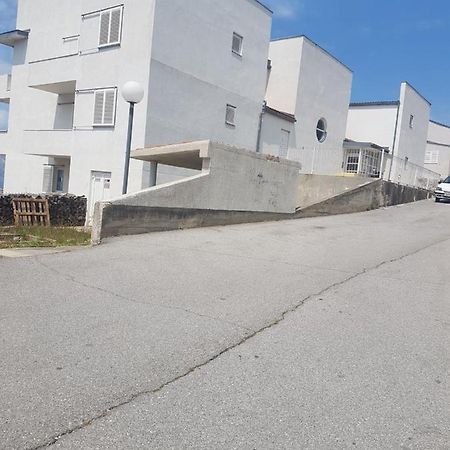 Apartment Tim เซนญ์ ภายนอก รูปภาพ